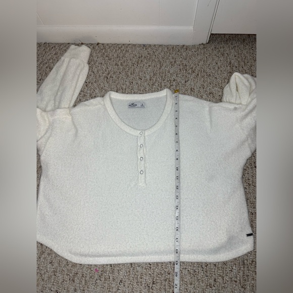 Hollister Cropped White Knit Sweater size S - Picture 5 of 8